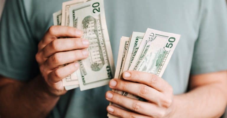 Comment épargner efficacement chaque mois ?